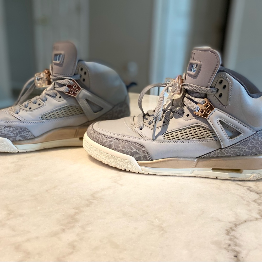 Jordan spizike GS wolf grey 2017